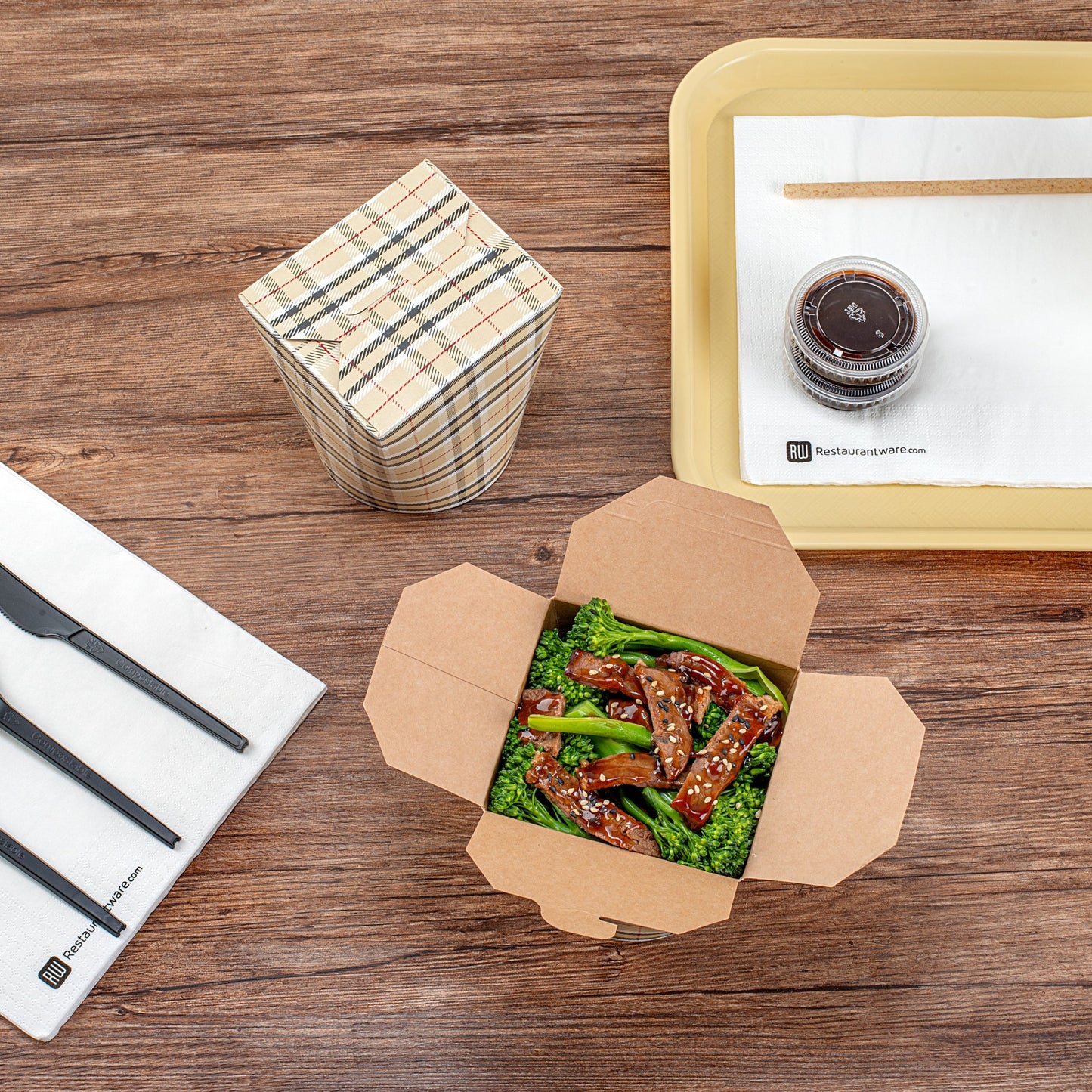 Bio Tek 32 oz Round Plaid Paper Noodle Take Out Container - 4" x 3 1/2" x 4 1/2" - 200 count box
