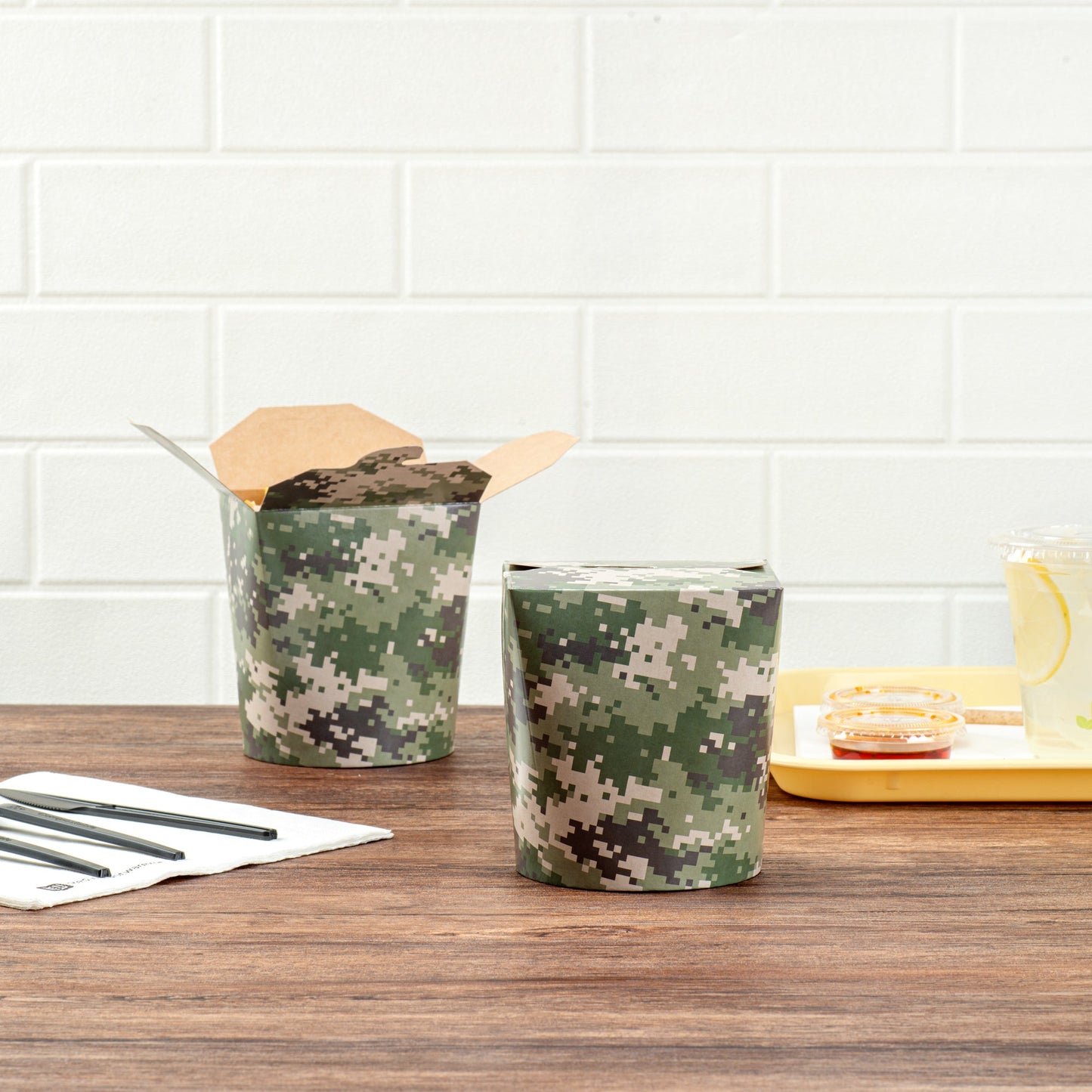 Bio Tek 32 oz Round Camouflage Paper Noodle Take Out Container - 4" x 3 1/2" x 4 1/2" - 200 count box