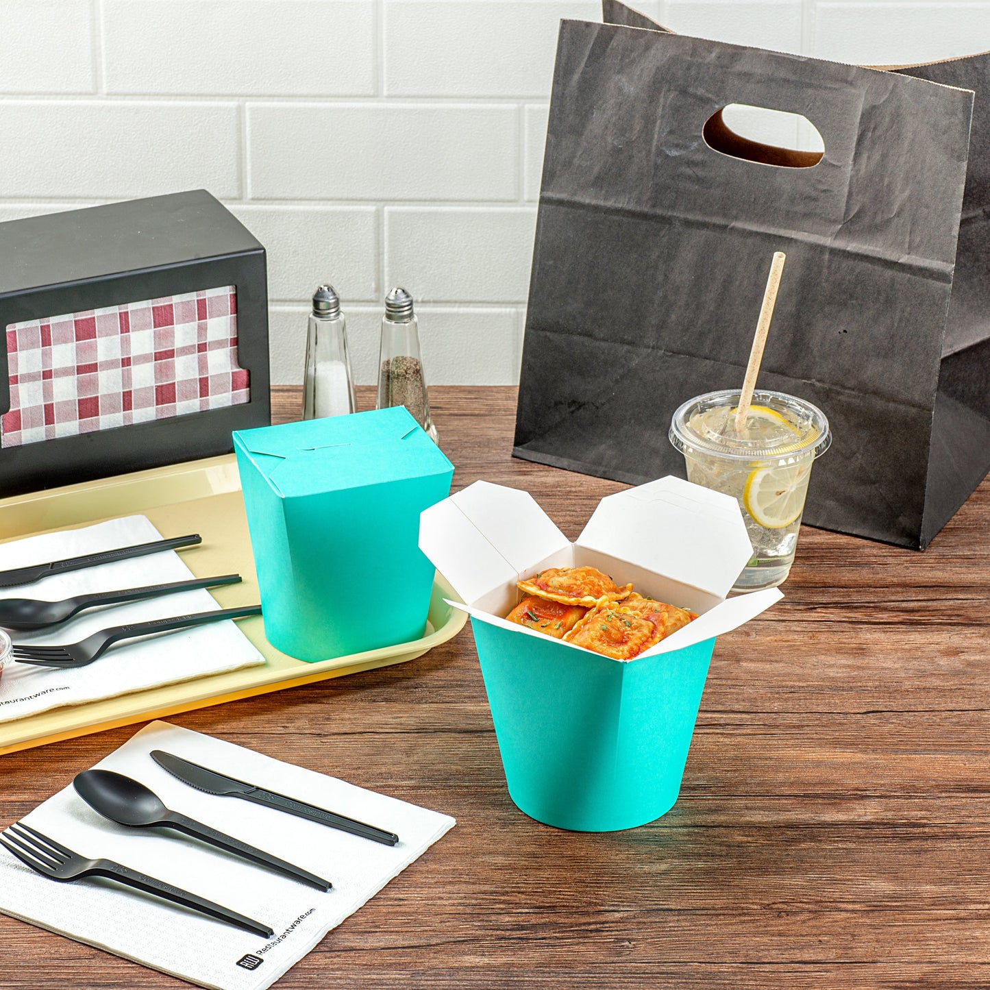 Bio Tek 32 oz Round Turquoise Paper Noodle Take Out Container - 4" x 3 1/2" x 4 1/2" - 200 count box