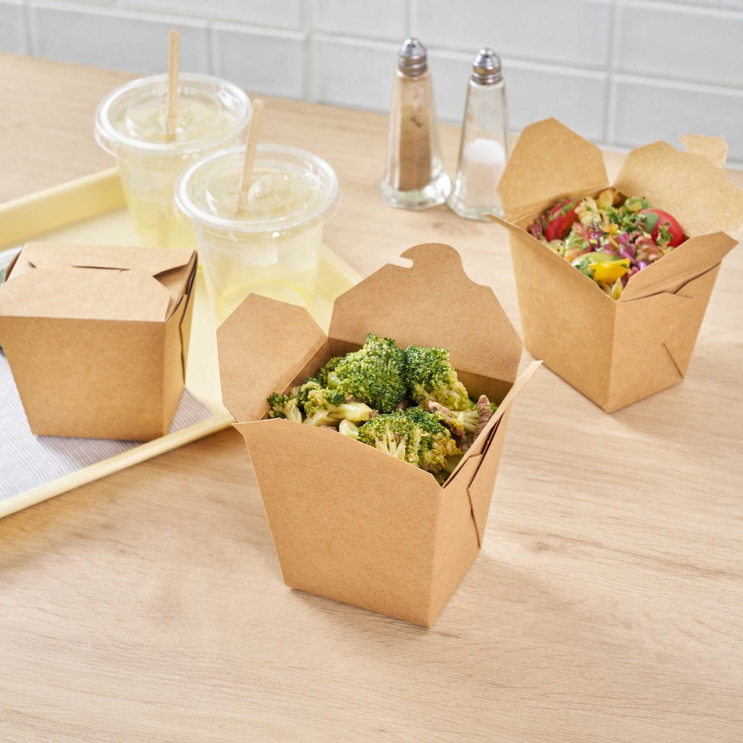Bio Tek 26 oz Square Kraft Paper Noodle Take Out Container - 4" x 3 1/2" x 4" - 25 count box