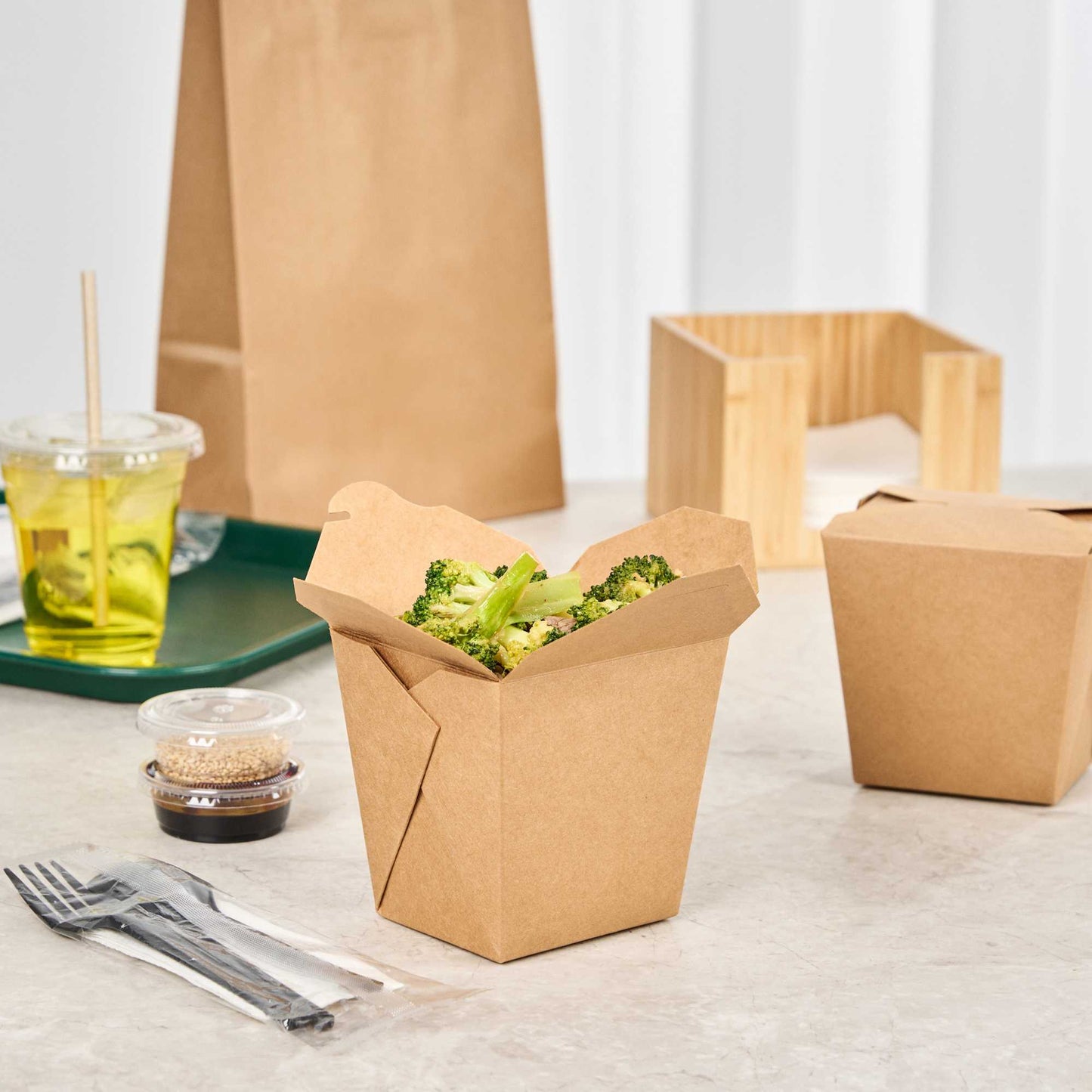 Bio Tek 26 oz Square Kraft Paper Noodle Take Out Container - 4" x 3 1/2" x 4" - 50 count box