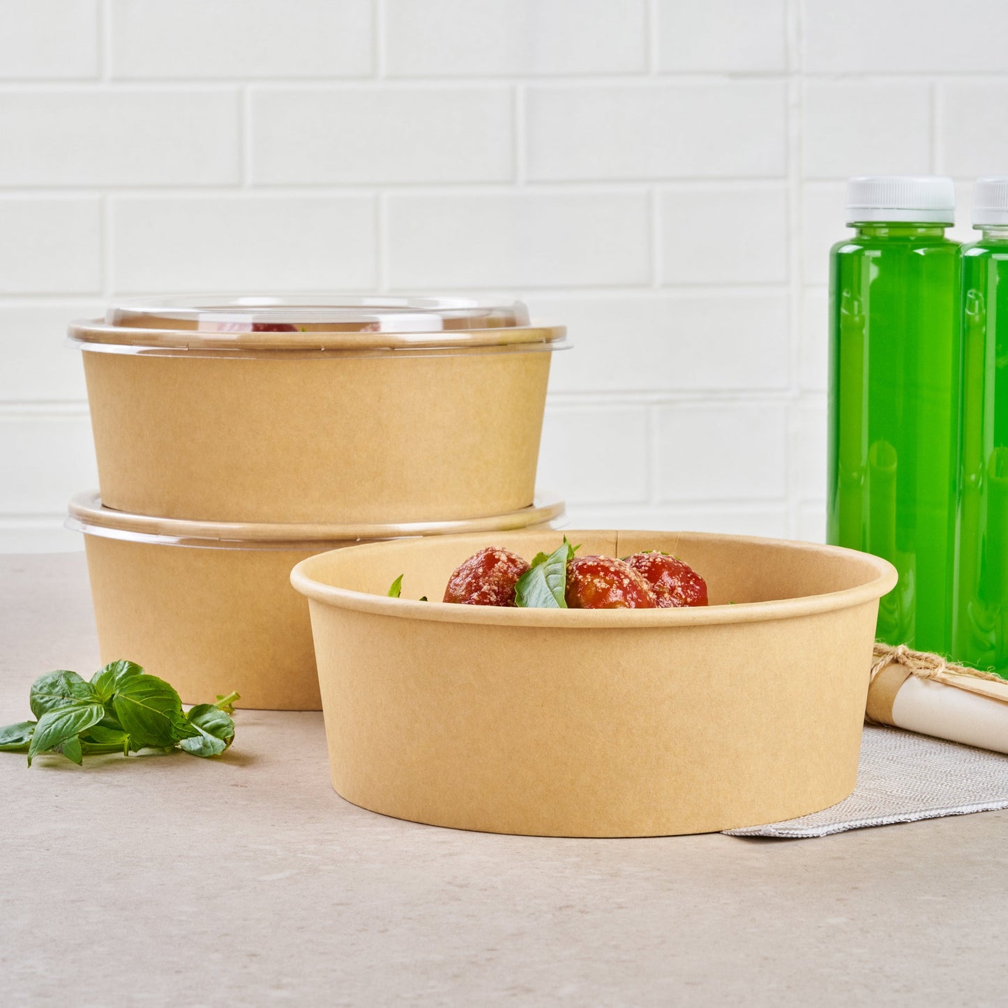 Bio Tek 44 oz Round Kraft Paper Take Out Container - 7 1/4" x 7 1/4" x 2 1/2" - 200 count box