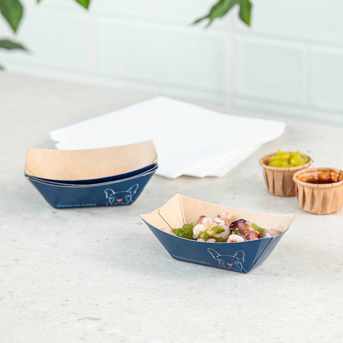 Bio Tek 2 oz Frenchie Paper Food Tray / Boat - 3 1/4" x 2 1/4" x 1 1/4" - 50 count box