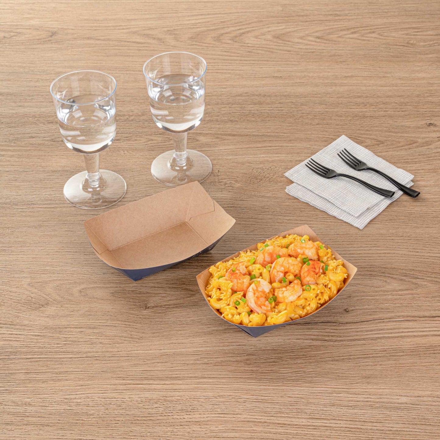 Bio Tek 6 oz Frenchie Paper #40 Food Tray / Boat - 5" x 4" x 1 1/2" - 400 count box