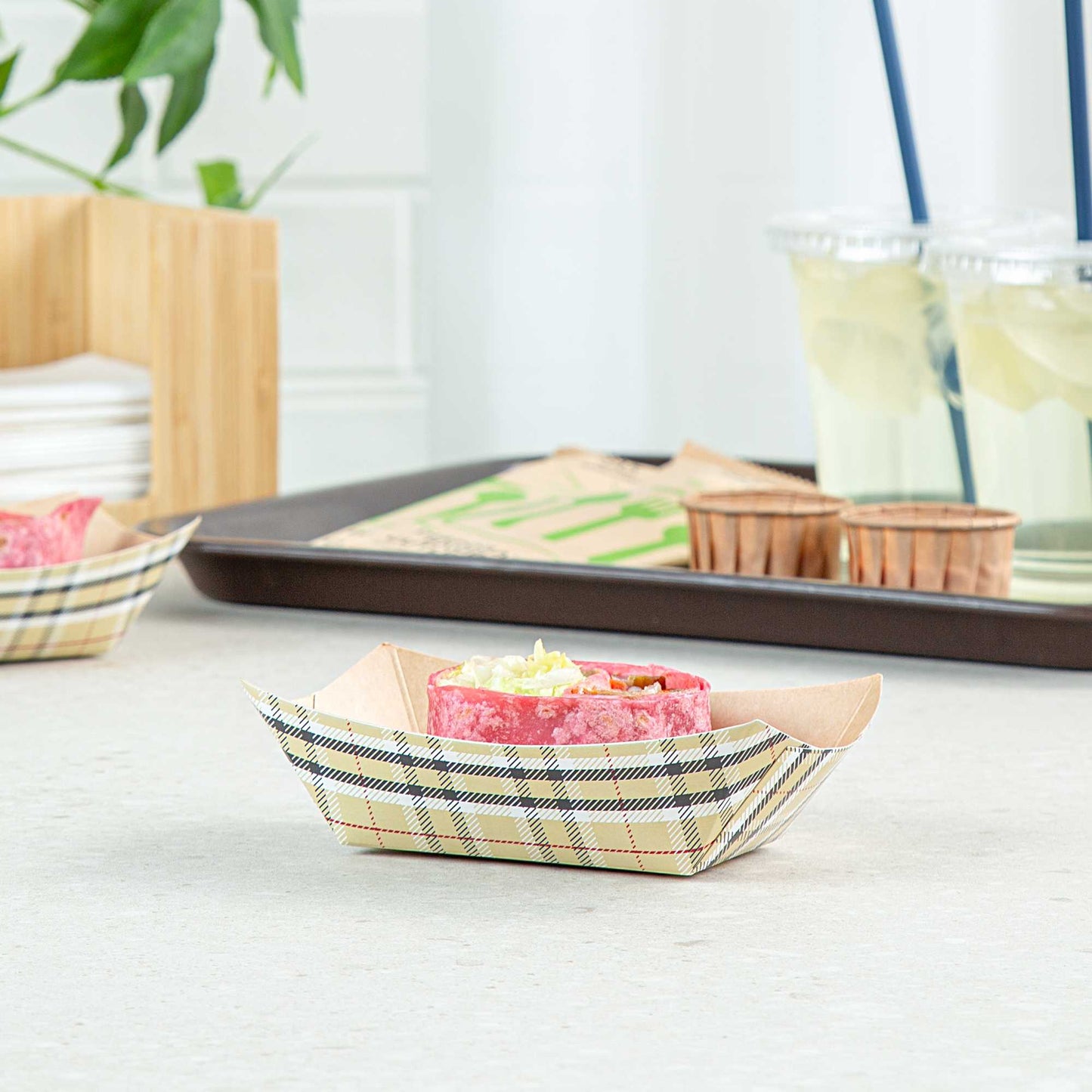 Bio Tek 6 oz Plaid Paper #40 Food Tray / Boat - 5" x 4" x 1 1/2" - 50 count box