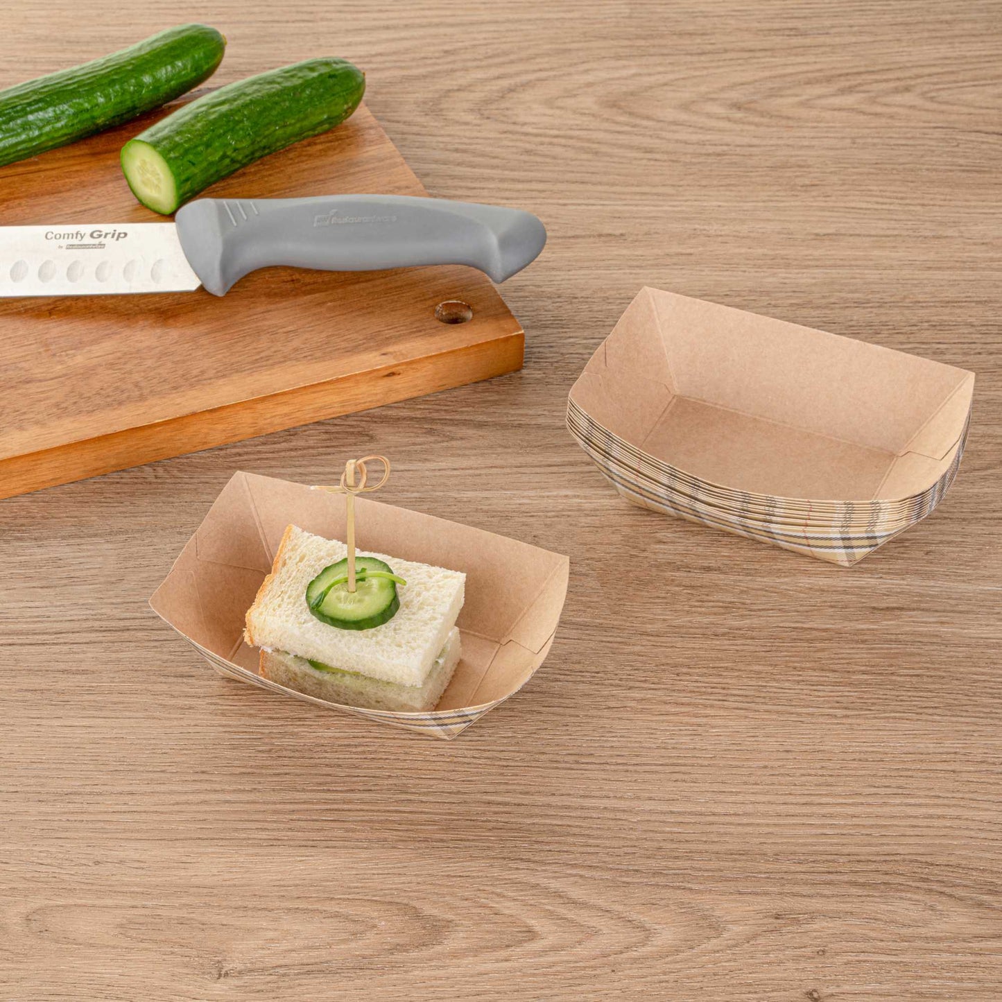 Bio Tek 6 oz Plaid Paper #40 Food Tray / Boat - 5" x 4" x 1 1/2" - 400 count box