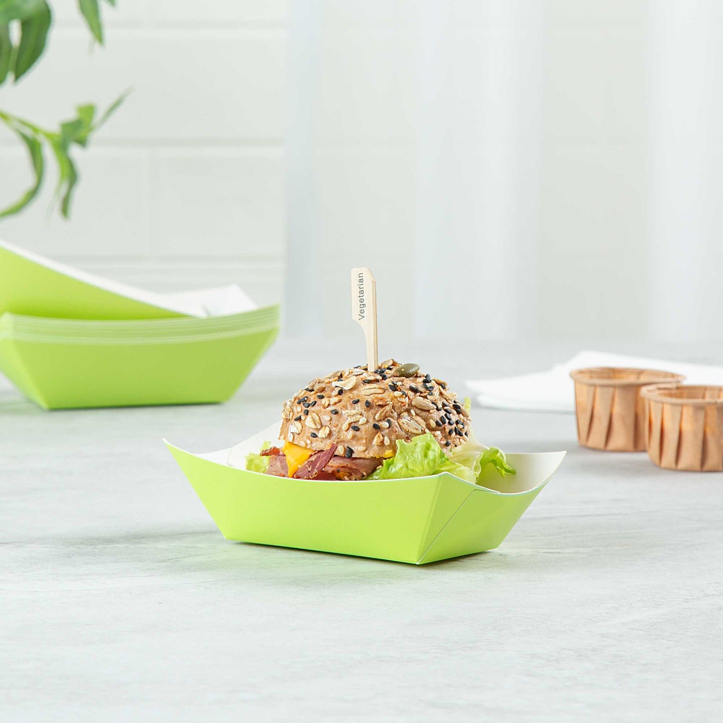 Bio Tek 6 oz Eco Green Paper #40 Food Tray / Boat - 5" x 4" x 1 1/2" - 50 count box