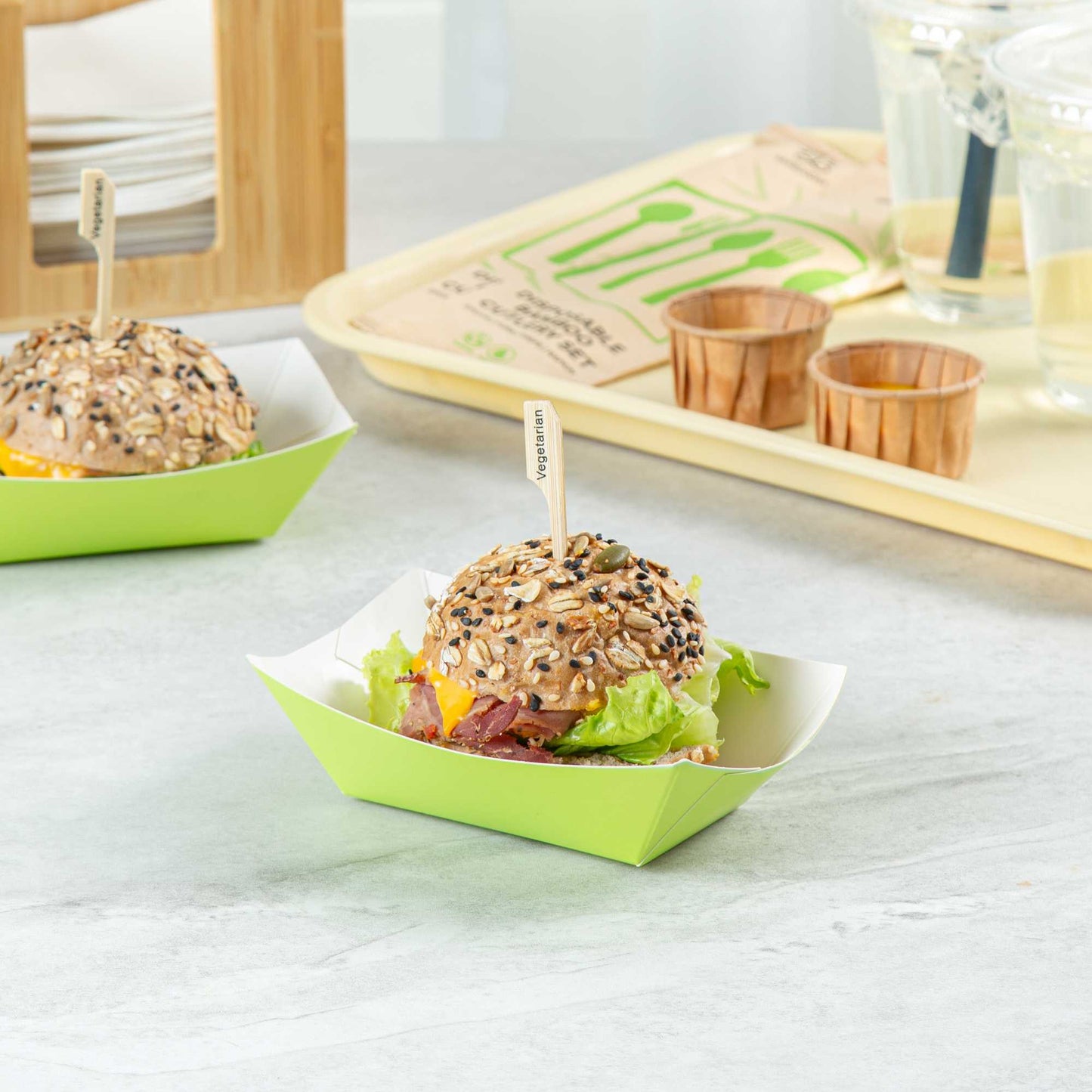 Bio Tek 6 oz Eco Green Paper #40 Food Tray / Boat - 5" x 4" x 1 1/2" - 400 count box