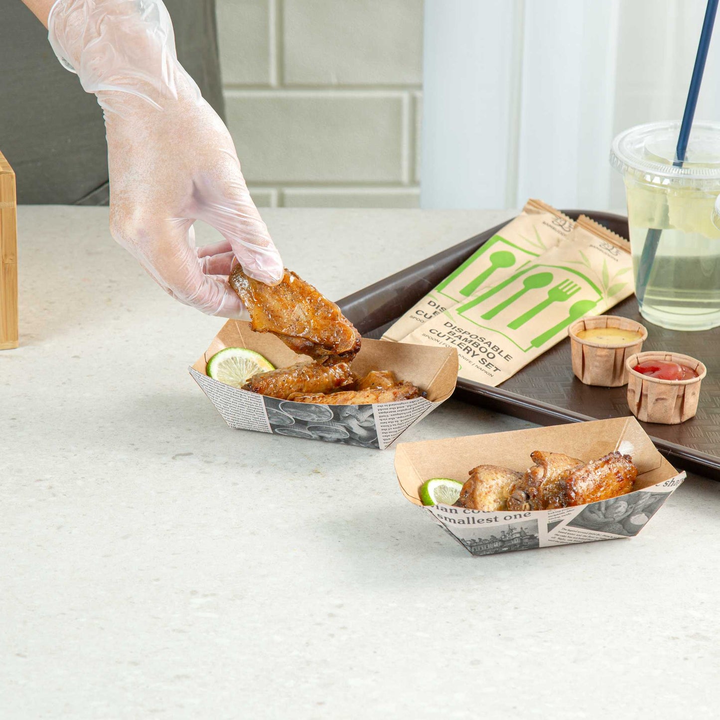 Bio Tek 6 oz Newsprint Paper #40 Food Tray / Boat - 5" x 4" x 1 1/2" - 400 count box