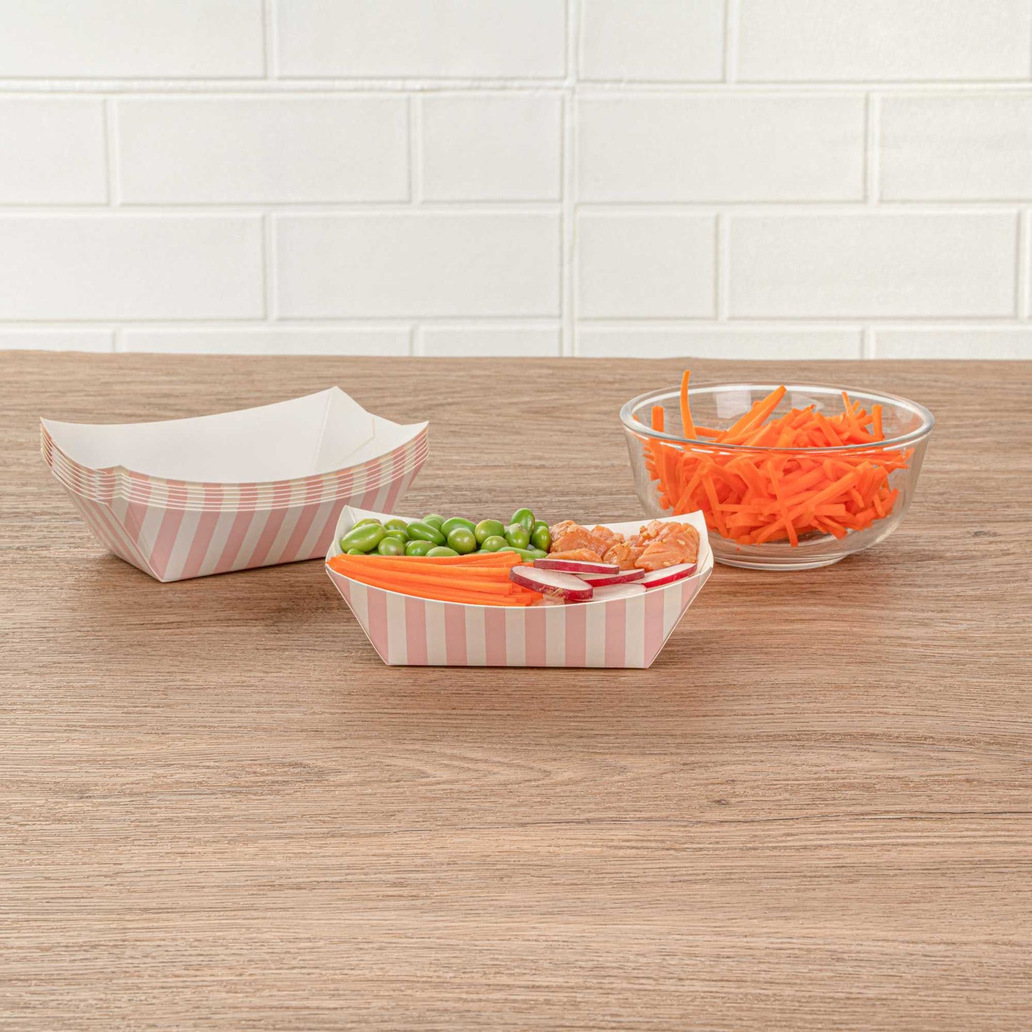 Bio Tek 6 oz Pink and White Stripe Paper #40 Food Tray / Boat - 5" x 4" x 1 1/2" - 400 count box