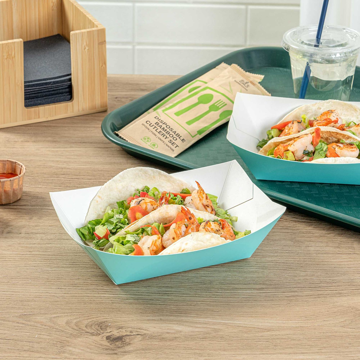 Bio Tek 1 lb Turquoise Paper #100 Food Tray / Boat - 5 1/2" x 3 1/2" x 2" - 50 count box