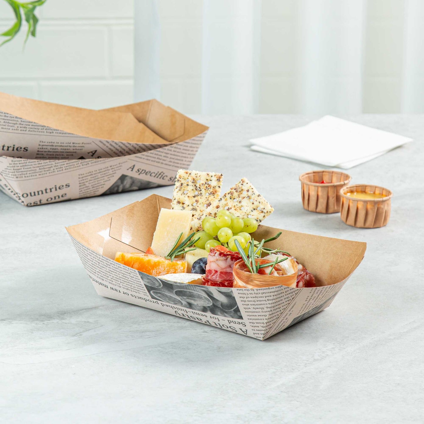 Bio Tek 2 lb Newsprint Paper #200 Food Tray / Boat - 6 1/2" x 3 3/4" x 2 1/4" - 50 count box