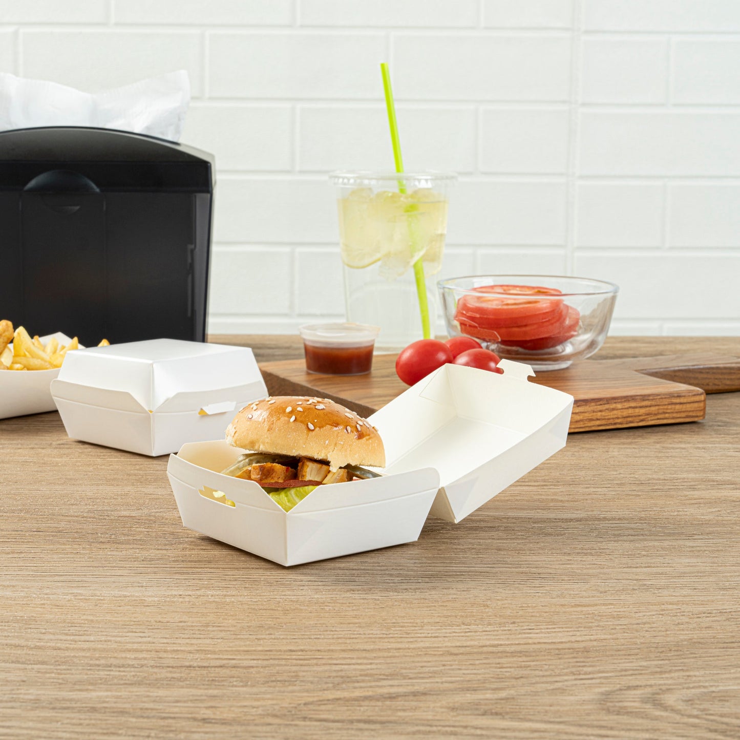 Bio Tek White Paper Mini Burger Box - 2 3/4" x 2 3/4" x 2" - 100 count box