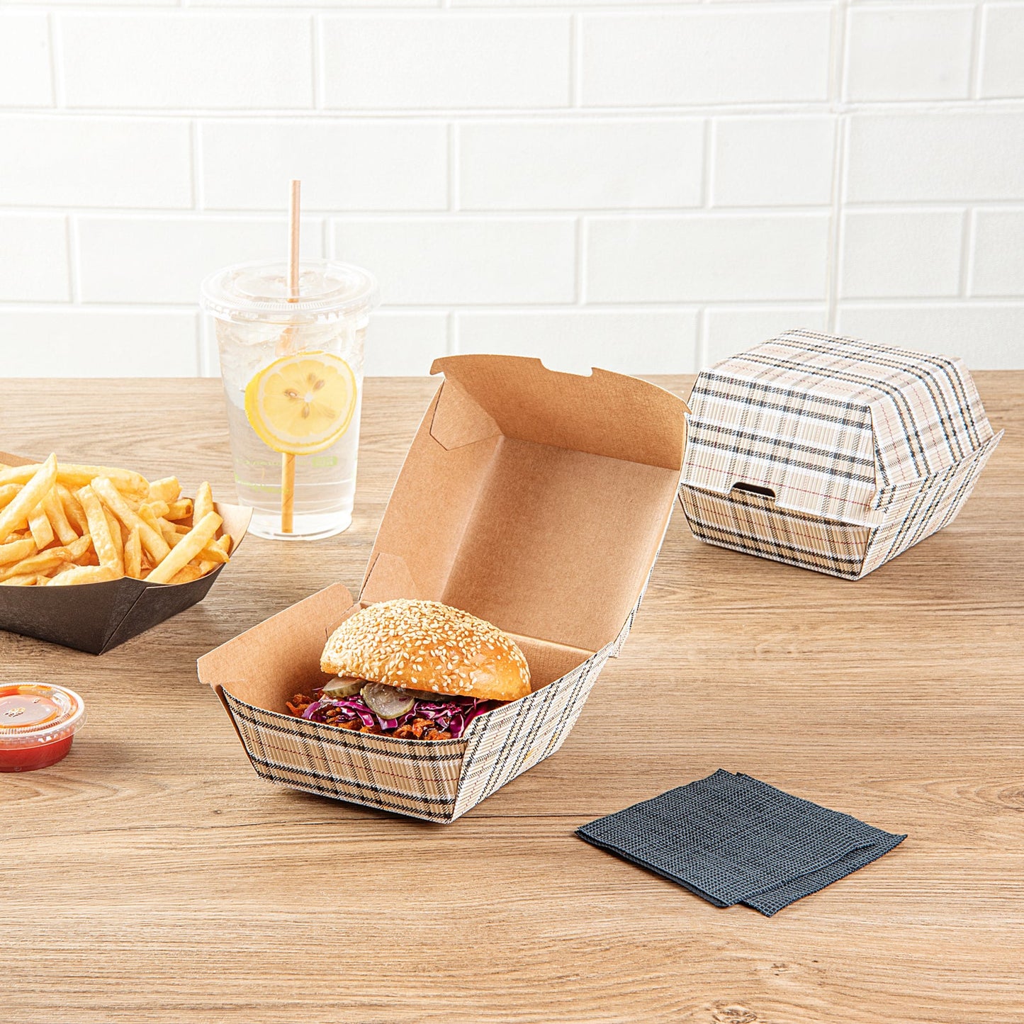 Bio Tek Plaid Paper Burger Box - Ripple Wall - 4" x 4" x 3 3/4" - 100 count box