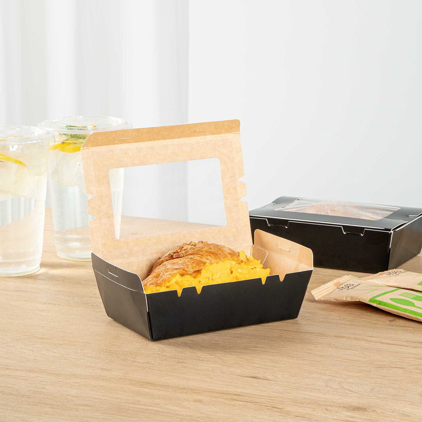 Cafe Vision 21 oz Black Paper Small Take Out Container - Hinge Lock - 6 1/4" x 4" x 1 3/4" - 200 count box