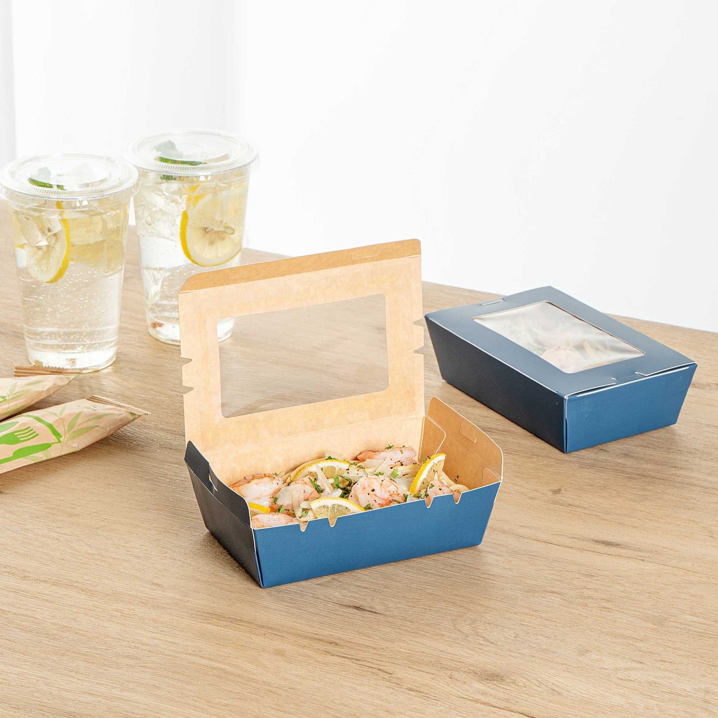 Cafe Vision 21 oz Midnight Blue Paper Small Take Out Container - Hinge Lock - 6 1/4" x 4" x 1 3/4" - 50 count box