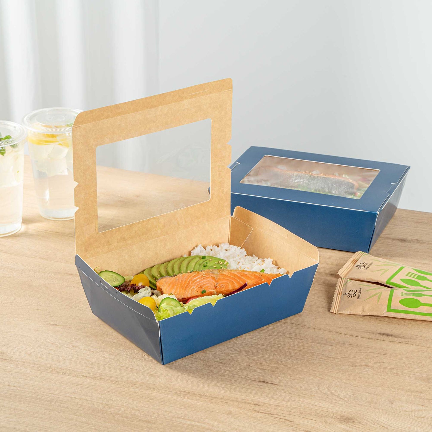 Cafe Vision 71 oz Midnight Blue Paper Large Take Out Container - Hinge Lock - 8 3/4" x 6 1/2" x 2 1/2" - 200 count box