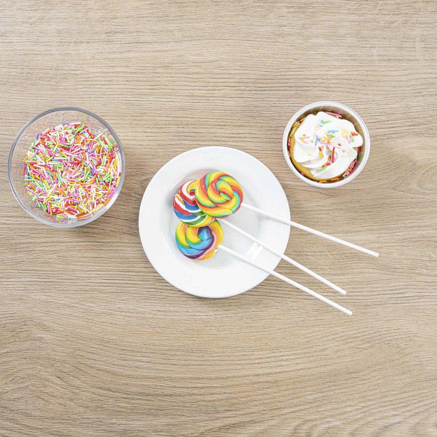 Pastry Tek White Paper Coffee Stirrer and Lollipop Stick - Biodegradable - 6" x 5/32" - 100 count box