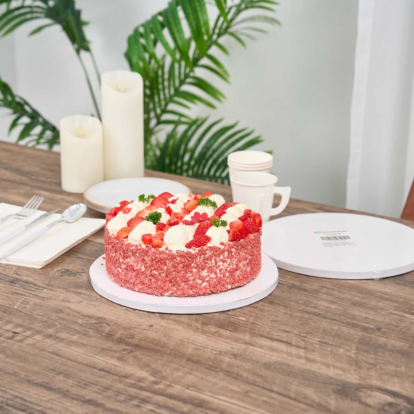 Pastry Tek Round White Cardboard Cake Drum Board - Covered Edge - 10" x 10" x 1/2" - 1 count box