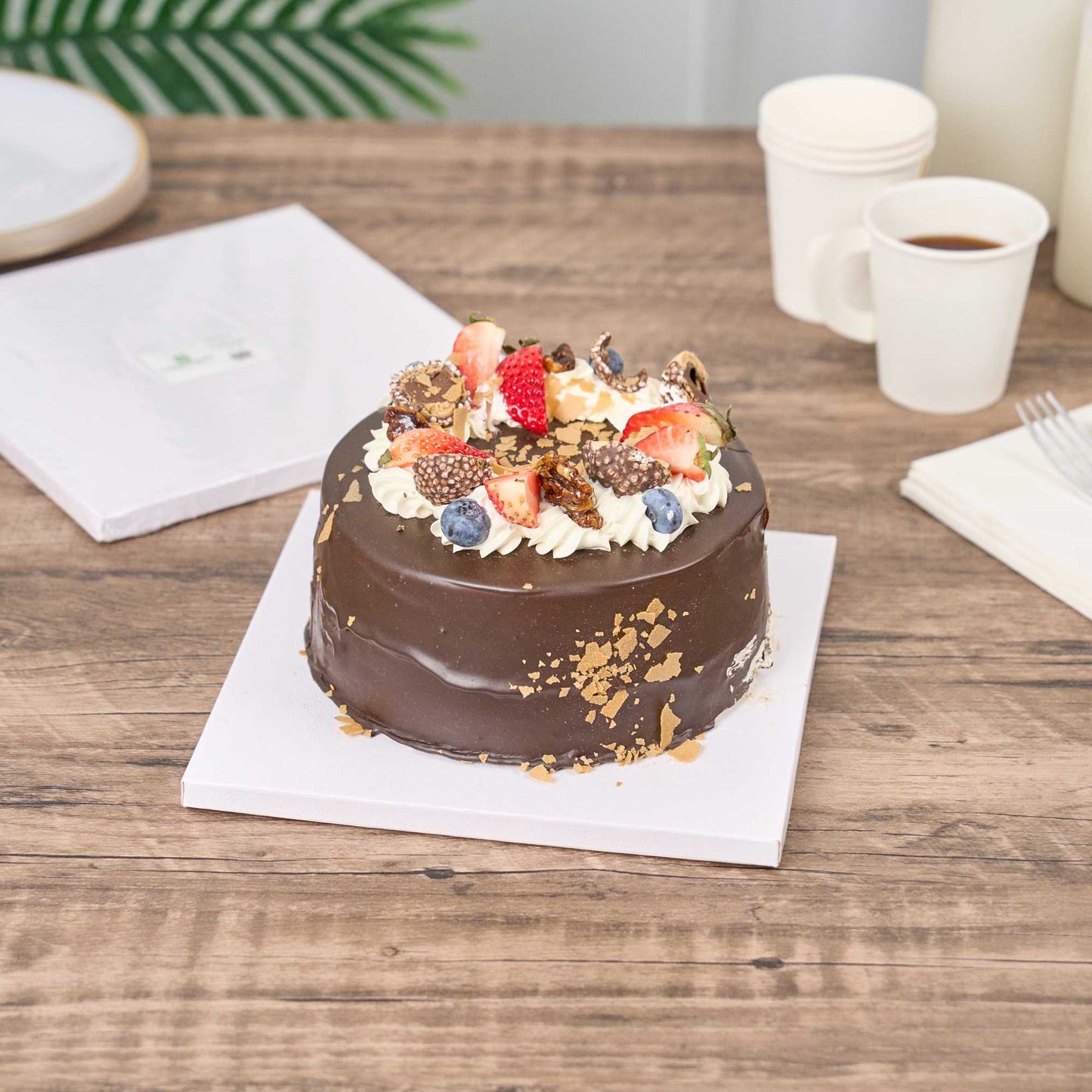 Pastry Tek Square White Cardboard Cake Drum Board - Covered Edge - 8" x 8" x 1/2" - 1 count box