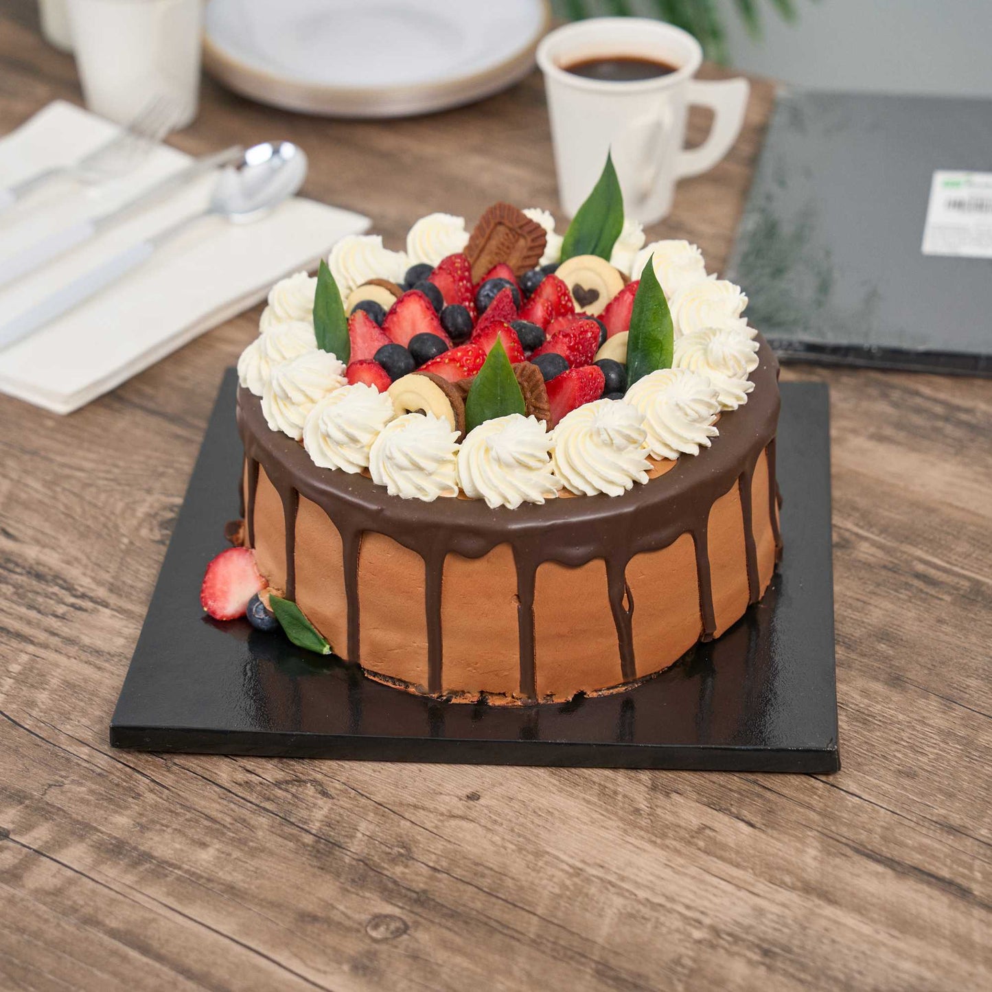 Pastry Tek Square Black Cardboard Cake Drum Board - Covered Edge - 10" x 10" x 1/2" - 1 count box