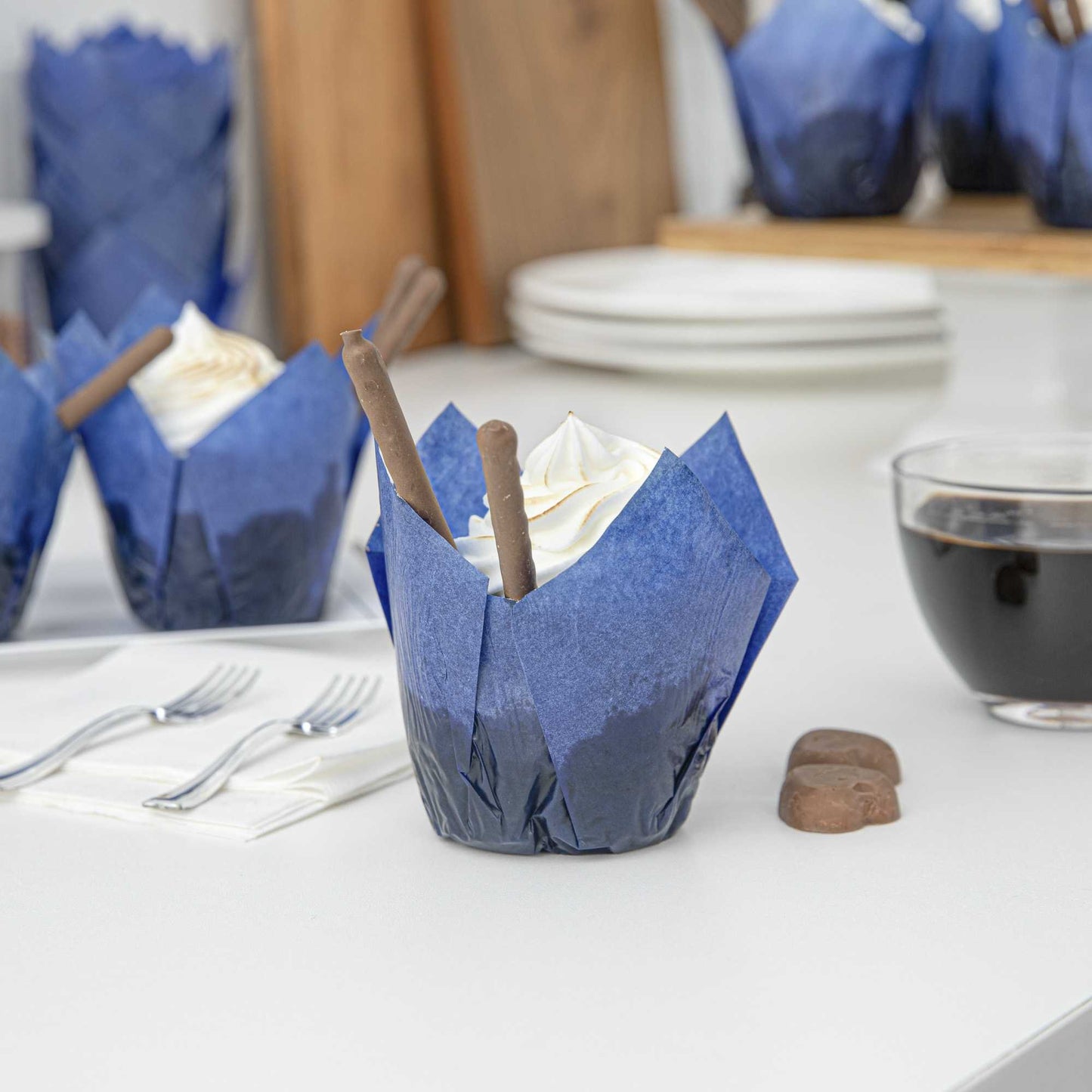 Panificio 4 oz Blue Paper Tulip Baking Cup - Greaseproof - 3 1/2" x 3 1/2" x 3 1/2" - 200 count box
