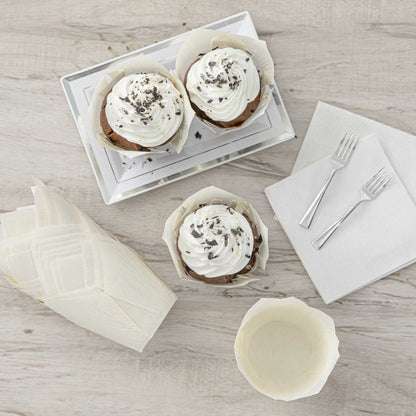 Panificio 4 oz White Paper Tulip Baking Cup - Greaseproof - 3 1/2" x 3 1/2" x 3 1/2" - 200 count box