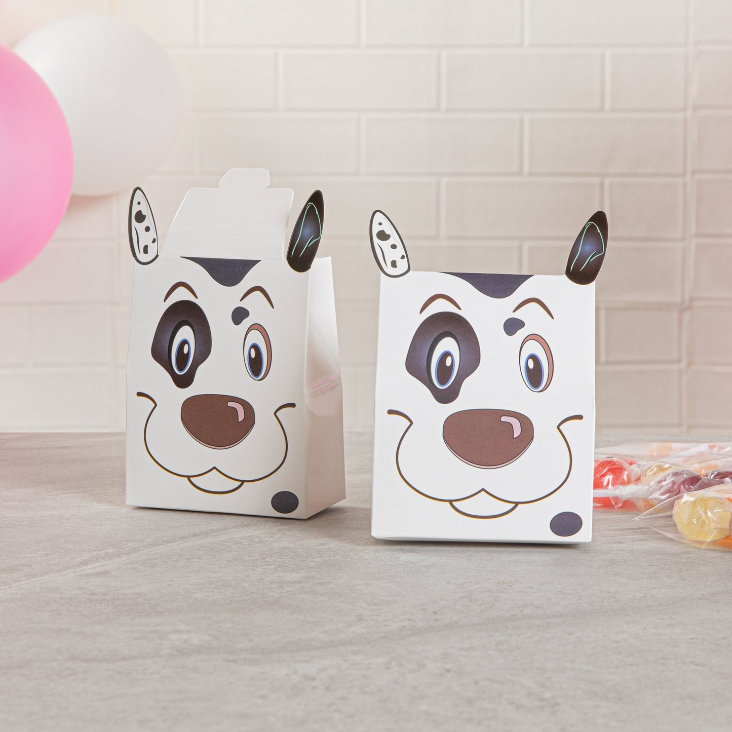 Pastry Tek Paper Happy Spotted Dog Candy and Gift Box - 4" x 2" x 5" - 100 count box