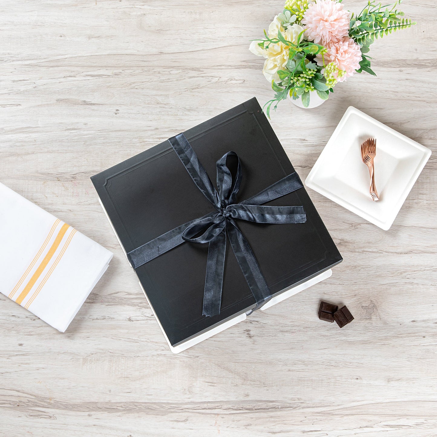 Sweet Vision Square Clear Plastic Cake Box - Black Lid and White Base, Black Ribbon, Tree Accent - 10" x 10" x 8 1/4" - 10 count box