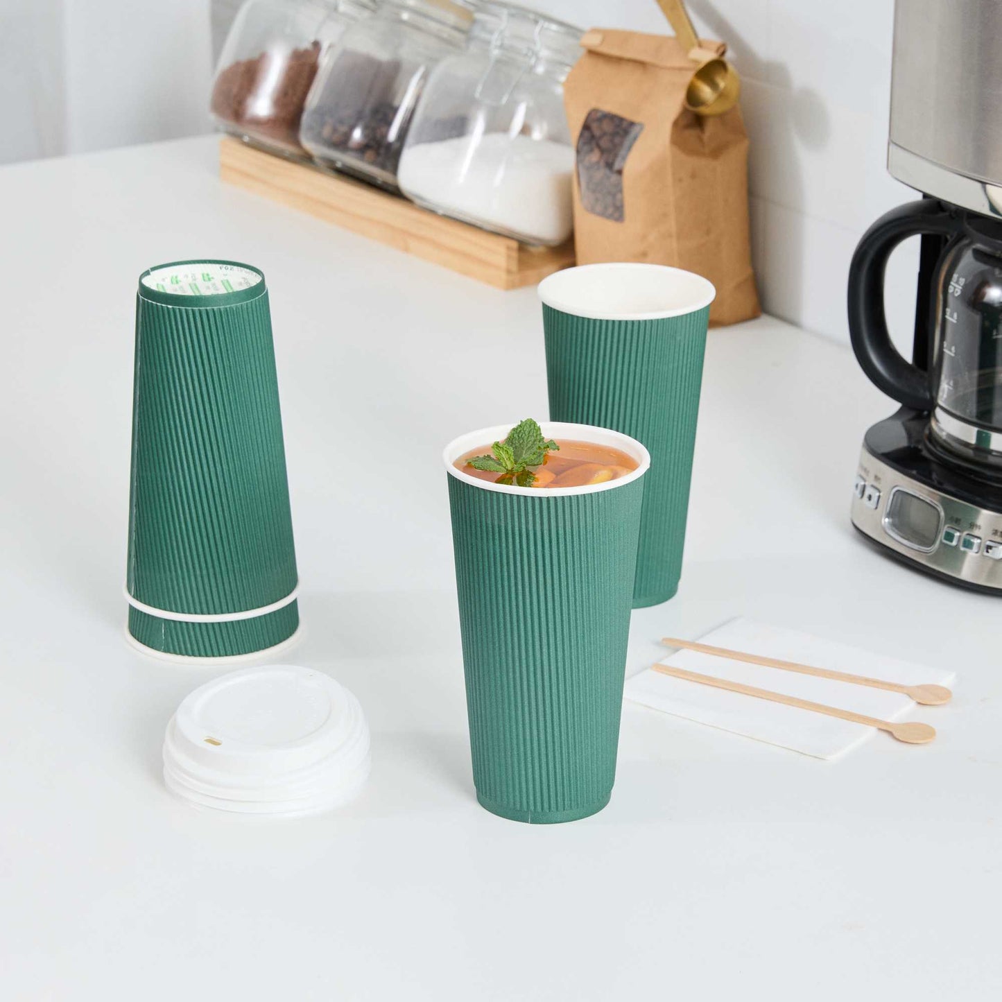 Restpresso 20 oz Forest Green Paper Coffee Cup - Ripple Wall - 3 1/2" x 3 1/2" x 6 1/4" - 250 count box