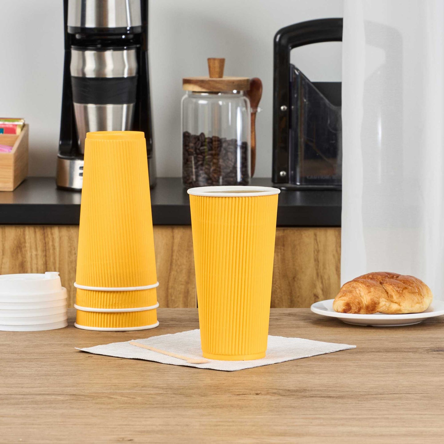 Restpresso 20 oz Yellow Paper Coffee Cup - Ripple Wall - 3 1/2" x 3 1/2" x 6 1/4" - 10 count box