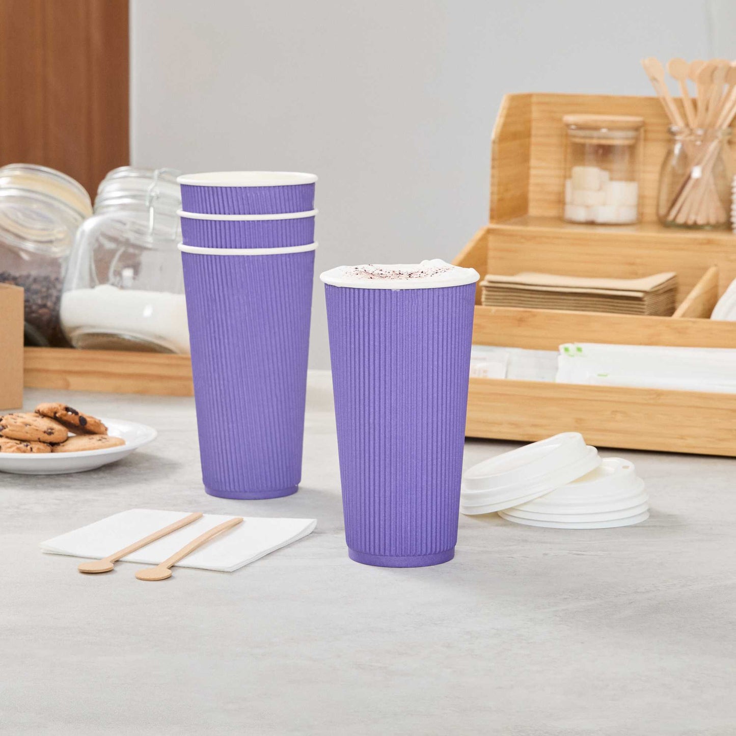 Restpresso 20 oz Royal Purple Paper Coffee Cup - Ripple Wall - 3 1/2" x 3 1/2" x 6 1/4" - 10 count box
