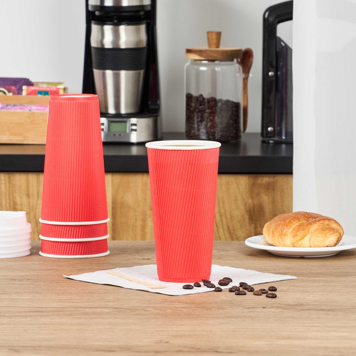 Restpresso 20 oz Red Paper Coffee Cup - Ripple Wall - 3 1/2" x 3 1/2" x 6 1/4" - 10 count box