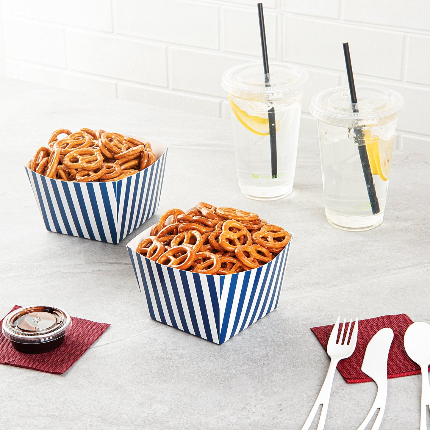 Bio Tek Square Blue and White Stripe Paper Snack Box - 5 1/4" x 5 1/4" x 3 1/4" - 200 count box