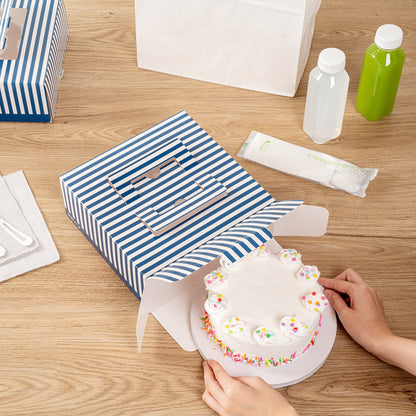 Cater Tek Square Blue and White Stripe Paper Cake / Take Out Container - with Pop-Up Handle, Window - 9" x 9" x 3 1/2" - 50 count box