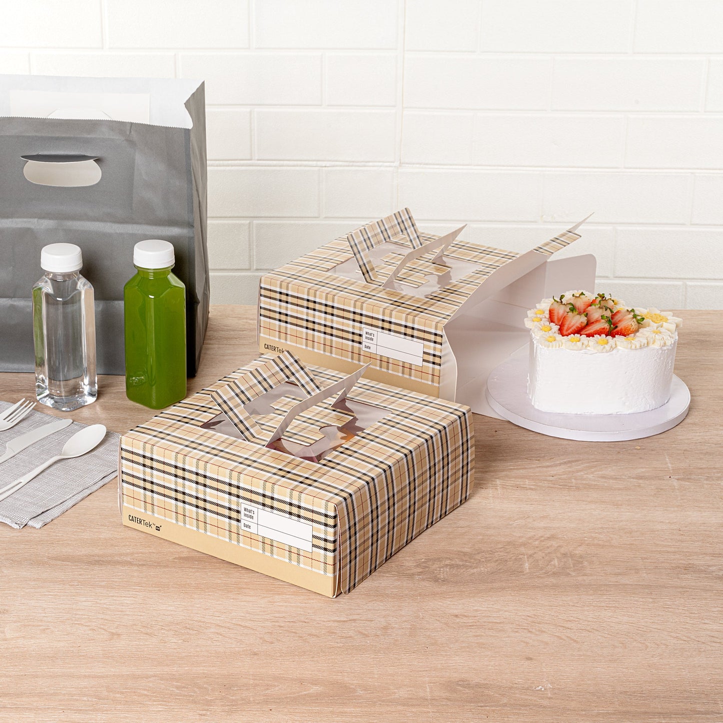 Cater Tek Square Plaid Paper Cake / Take Out Container - with Pop-Up Handle, Window - 9" x 9" x 3 1/2" - 50 count box