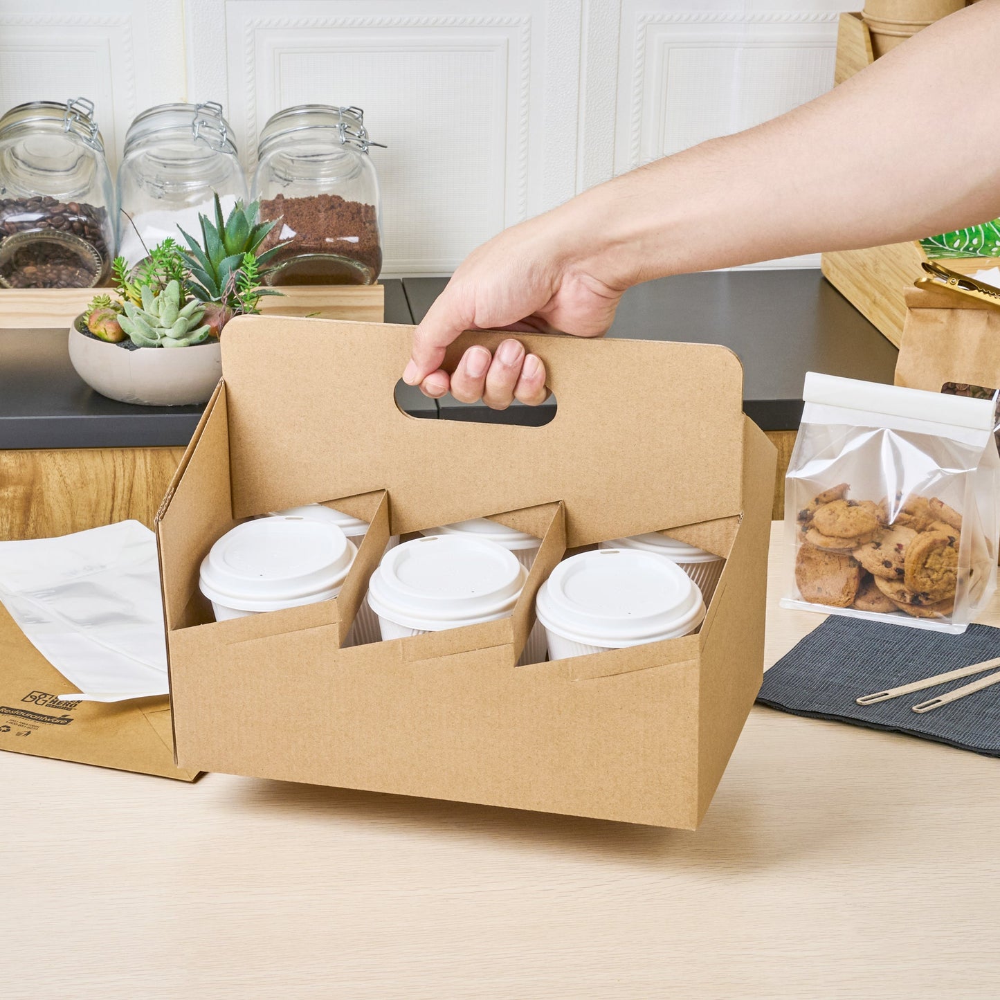Restpresso Kraft Paper Altalena Drink Carrier - Fits 6 Cups - 11 3/4" x 7 3/4" x 9 1/2" - 100 count box