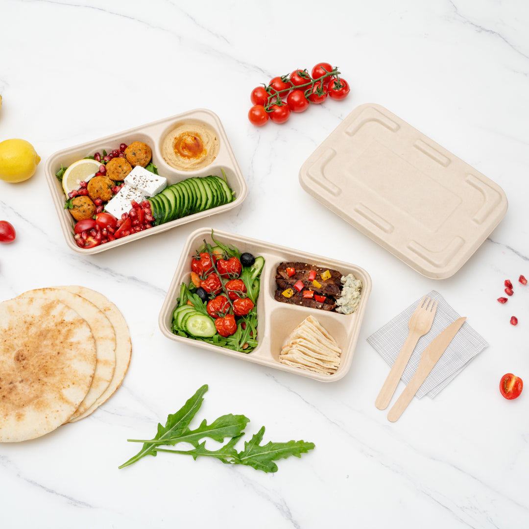 Pulp Tek 30 oz Rectangle Natural Sugarcane / Bagasse To Go Container - 3-Compartment - 9 1/2" x 6 1/4" x 1 3/4" - 100 count box