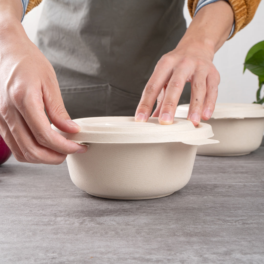 Pulp Tek Round Natural Sugarcane / Bagasse Flat Lid - Fits To Go Bowl - 100 count box