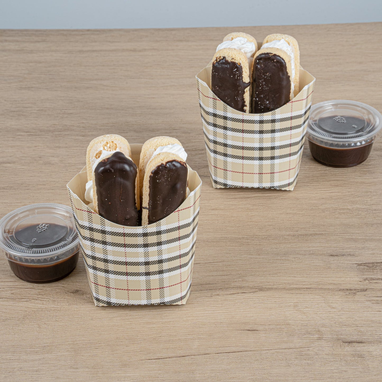 Bio Tek 2 oz Plaid Paper Fry Cup / Snack Container - 4" x 2 3/4" x 3 1/2" - 100 count box
