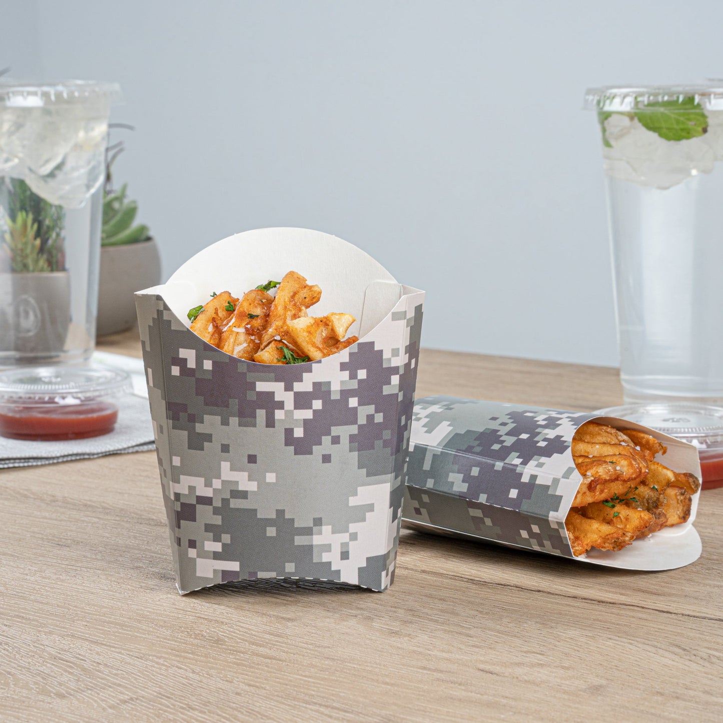 Bio Tek 2 oz Camouflage Paper Fry Cup / Snack Container - 4" x 2 3/4" x 3 1/2" - 100 count box