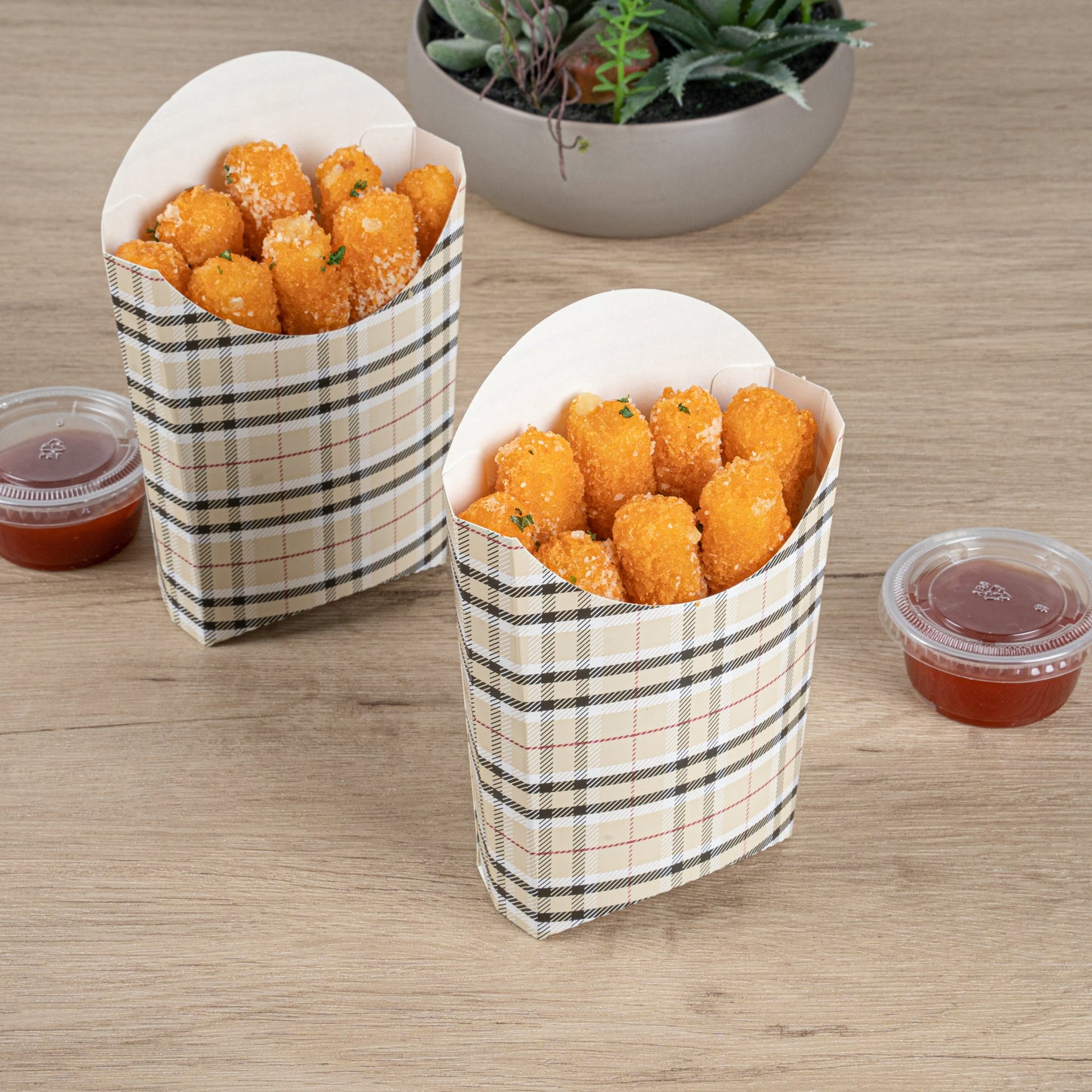 Bio Tek 4 oz Plaid Paper Fry Cup / Snack Container - 4 3/4" x 3 1/2" x 5" - 100 count box