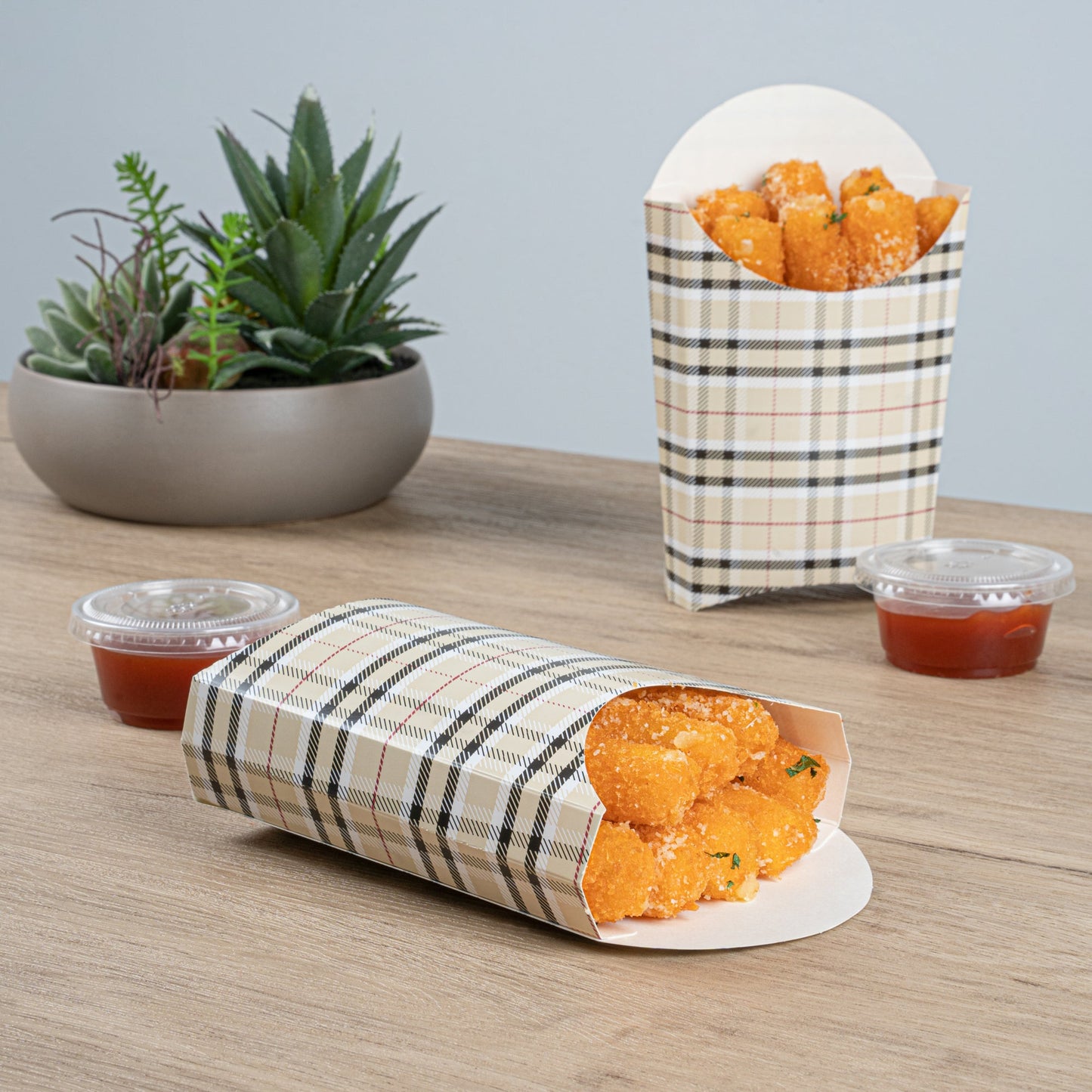 Bio Tek 4 oz Plaid Paper Fry Cup / Snack Container - 4 3/4" x 3 1/2" x 5" - 100 count box