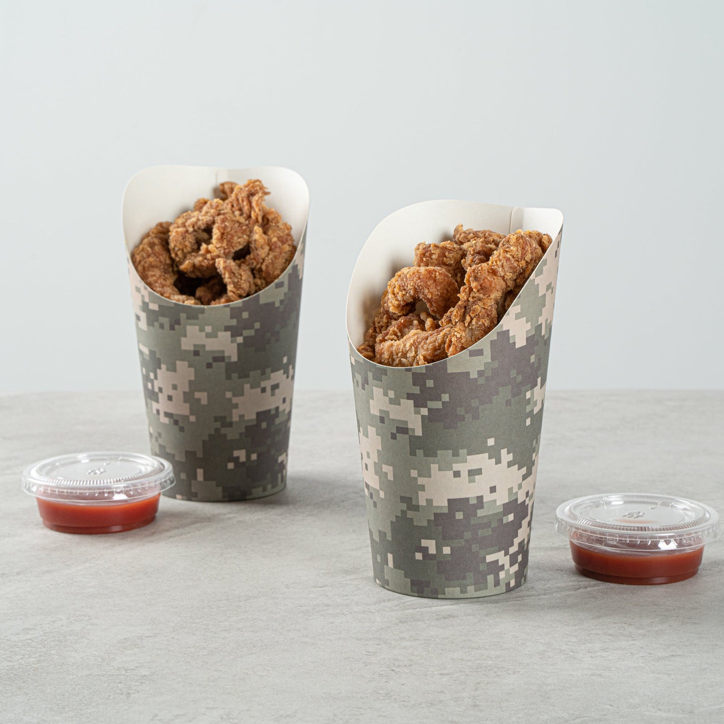 Bio Tek 16 oz Round Camouflage Paper Incline Cup - 3 1/2" x 3 1/2" x 5 3/4" - 100 count box