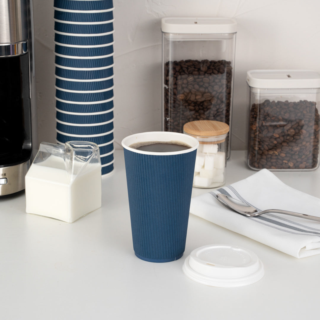 Restpresso 16 oz Midnight Blue Paper Ripple Wall Coffee Cup - with White Lid - 3 1/2" x 3 1/2" x 6 1/4" - 20 count box