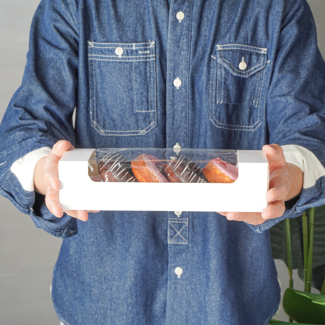 Pastry Tek White Paper Pastry / Cake Box - with Window - 9 3/4" x 3 1/4" x 2 1/4" - 100 count box