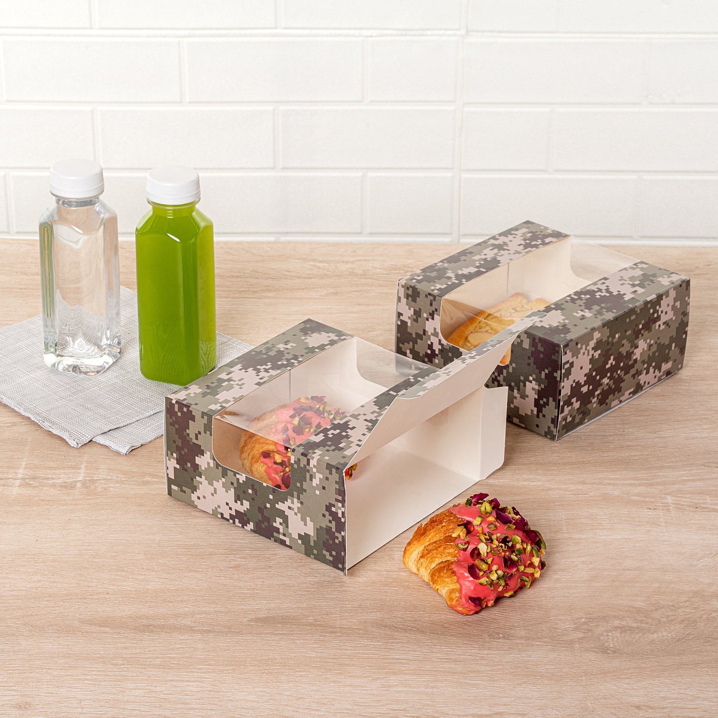 Pastry Tek Camouflage Paper Pastry / Cake Box - with Window - 6 1/4" x 6 1/4" x 3 1/4" - 100 count box