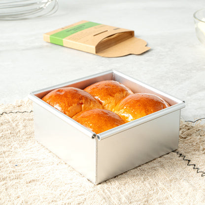 Pastry Tek Unbleached Parchment Paper Baking Sheet - Precut, Silicone Coated - 4" x 4" - 1000 count box