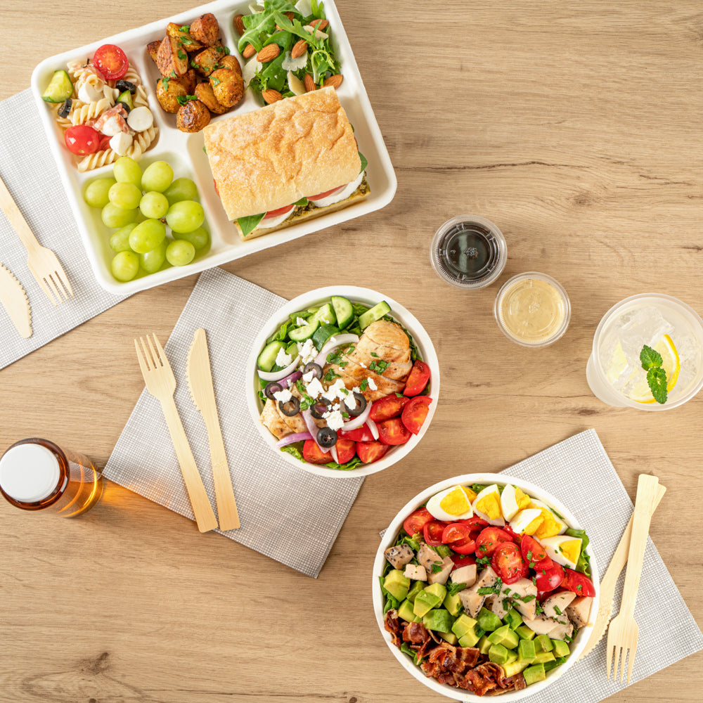 Pulp Safe No PFAS Added 18 oz Round White Sugarcane / Bagasse Salad Bowl - Home Compostable - 6 1/4" x 6 1/4" x 1 3/4" - 100 count box