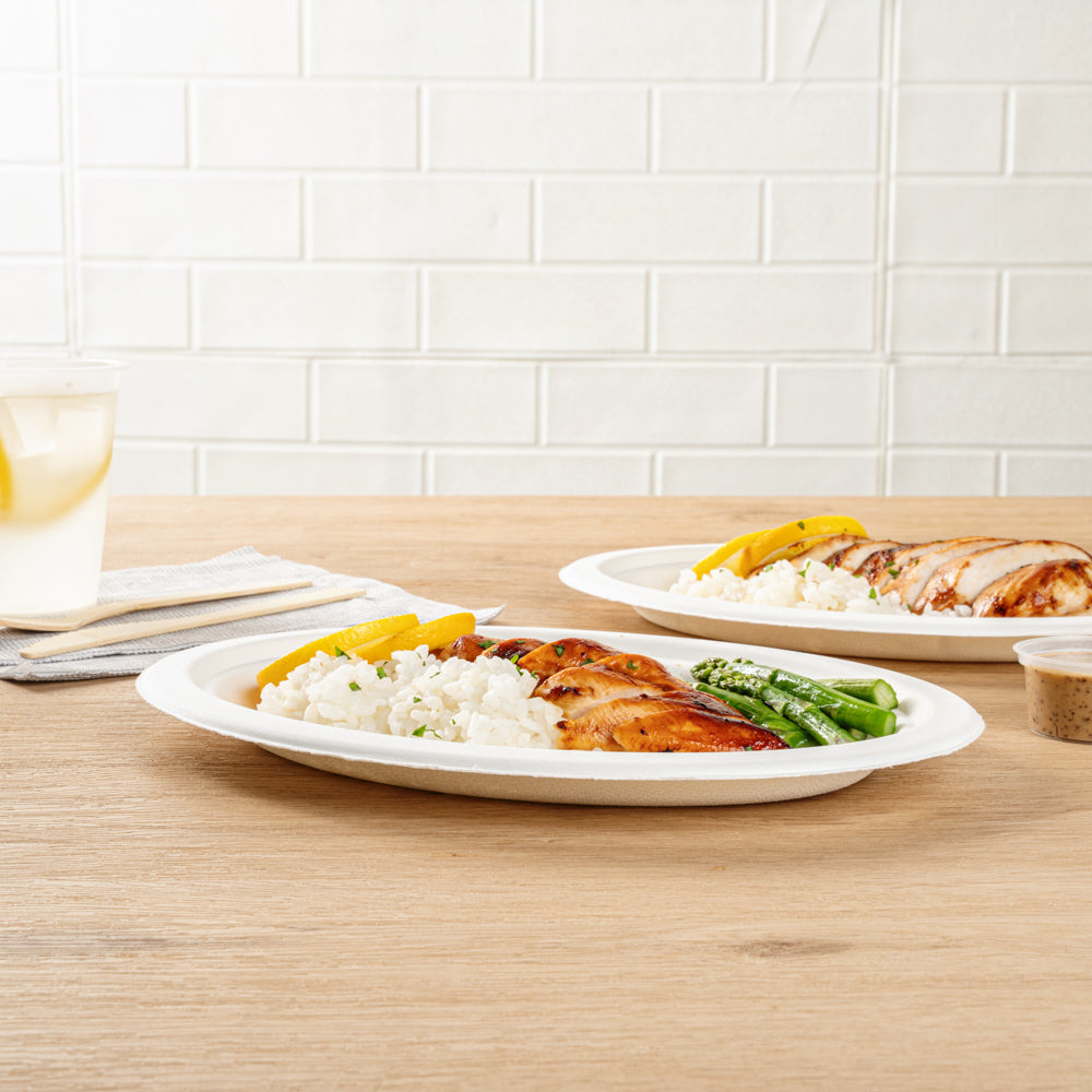 Pulp Safe No PFAS Added Oval White Sugarcane / Bagasse Medium Plate - Home Compostable - 10 1/2" x 7 3/4" x 3/4" - 100 count box